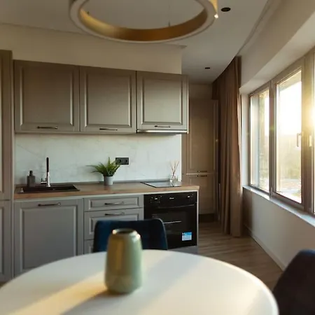 קלוז'-נאפוקה Nest Inn Azure Apartment מראה חיצוני תמונה